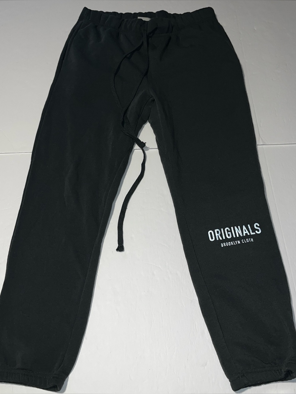 Originals Brooklyn Cloth men's gray sweatpants size medium